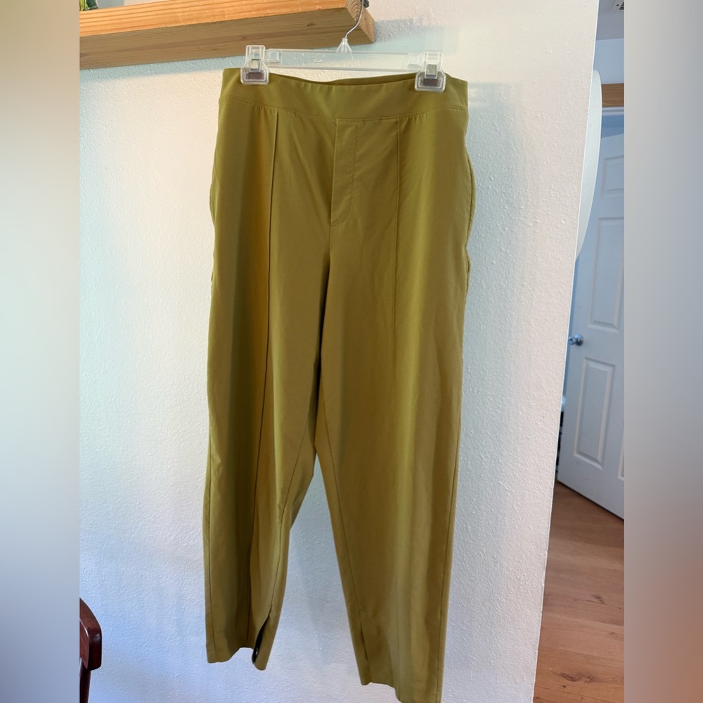 Athleta Brooklyn Heights Vienna Slim pants Olive Green Size 12